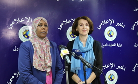 Dr. Sumaya Okod, the state Minister at the Ministry of International Cooperation and Ms. Lina Mousa, the Representative of UNFPA in Sudan , addressing the Press Conference. Photo © UNFPA Sudan